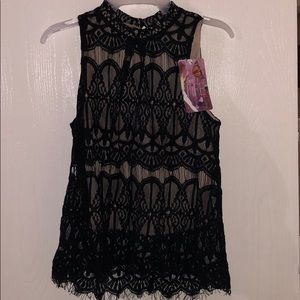 Sleeveless lace top